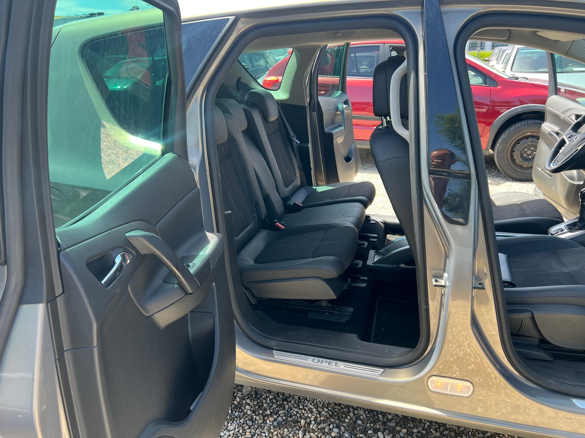 OPEL Meriva 1.4 Turbo Color Edition-image-10
