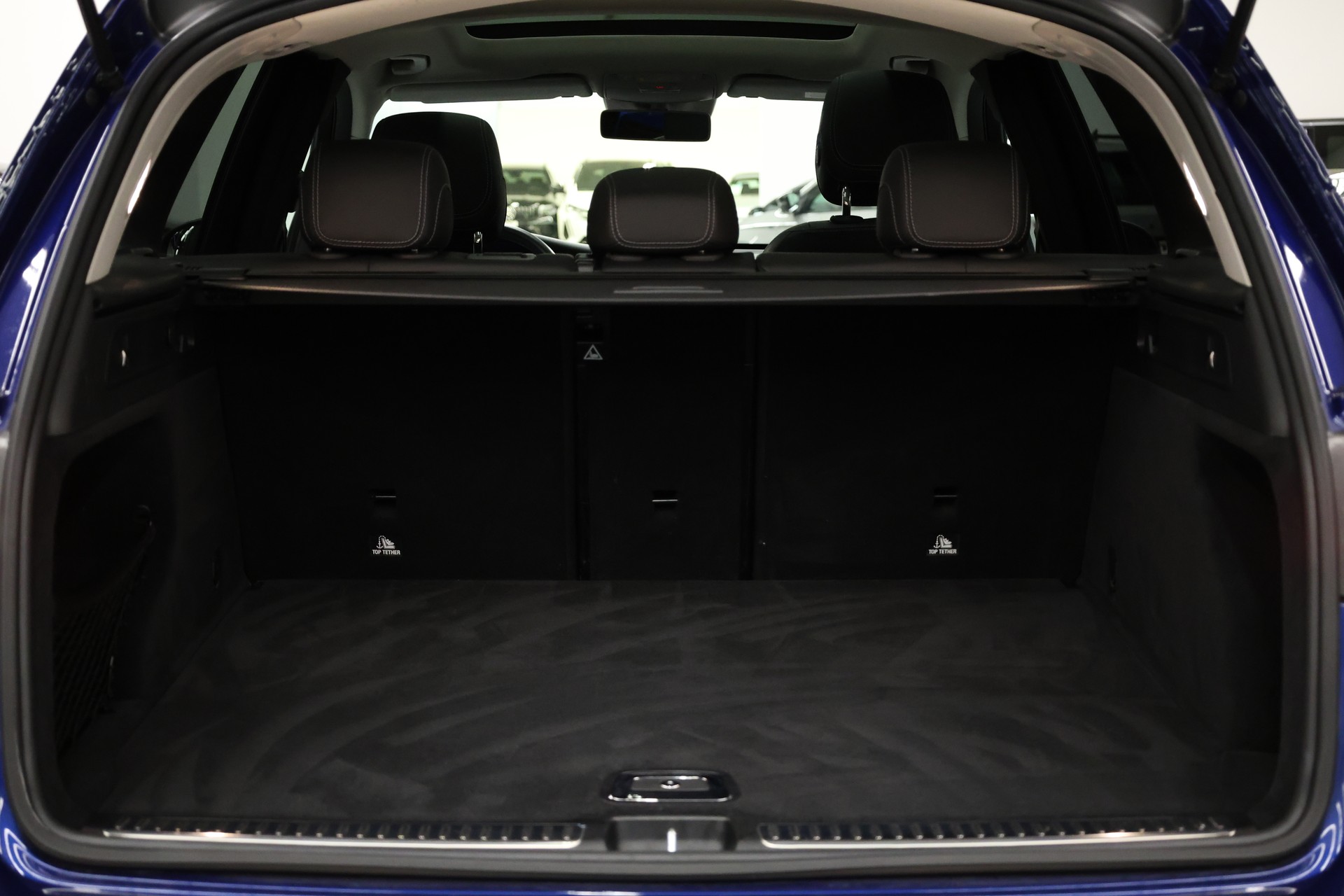 MERCEDES-BENZ GLC 220 d AMG Line 4m-image-11