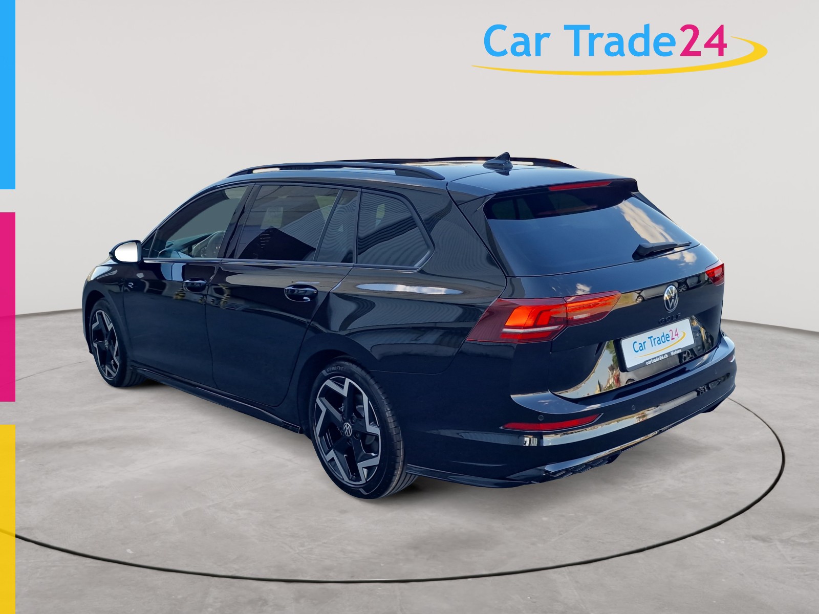 VW Golf Variant 1.5 eTSI R-Line DSG Panorama AHK-image-5