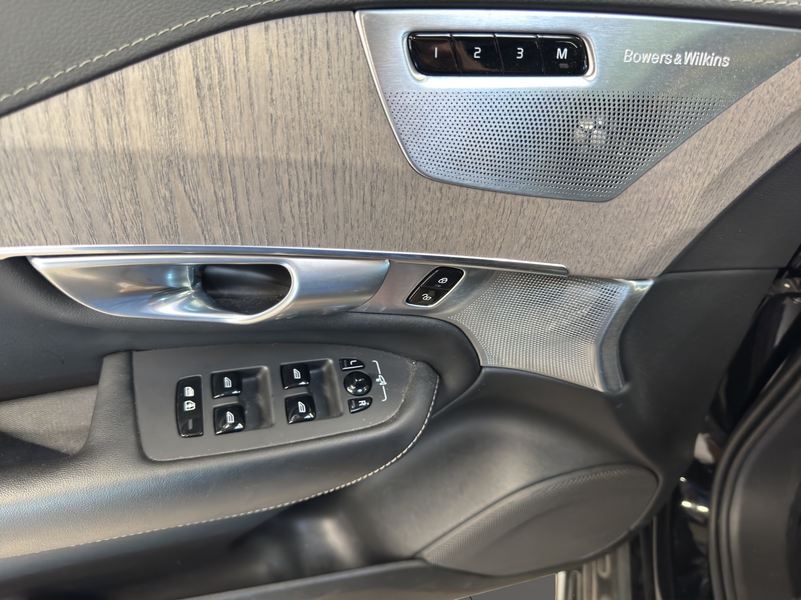 VOLVO XC90 2.0 B6 MH Ultimate Bright 7P. AWD-image-14