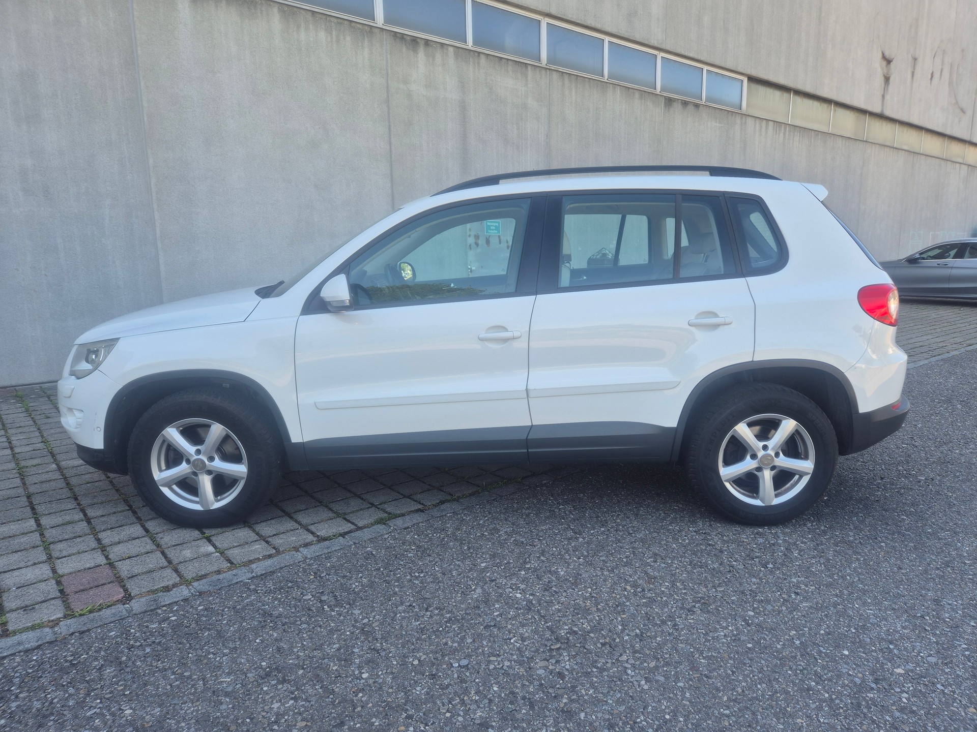 VW Tiguan 2.0 TDI Track&Field Tiptronic-image-4