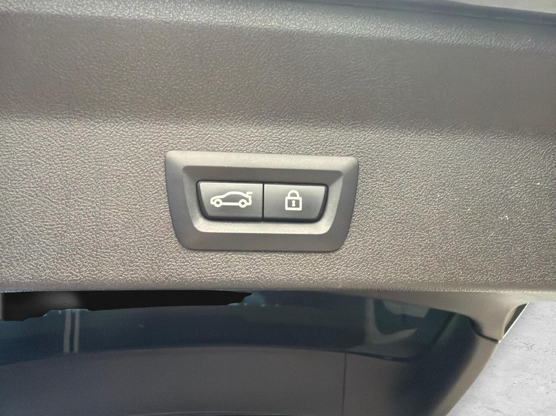 BMW X3 20d xDrive paddles-image-12