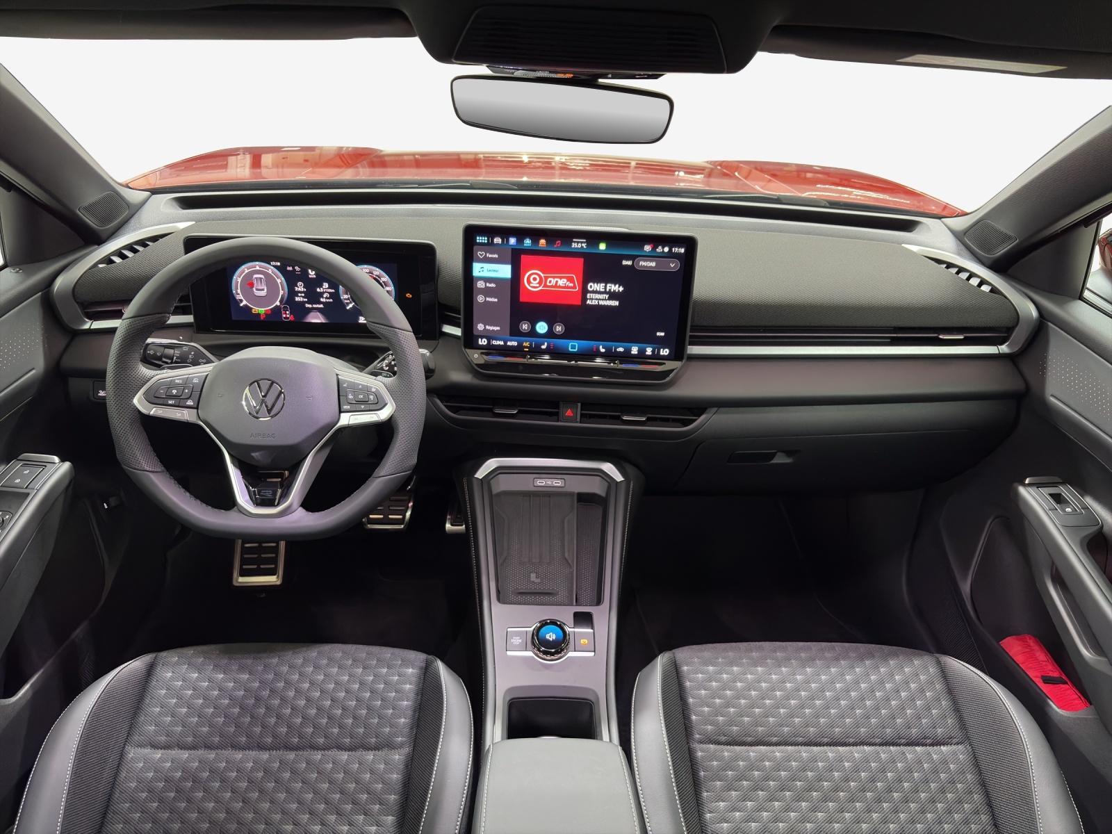 VW T-Roc 1.5 eTSI mHEV R-Line DSG-image-8
