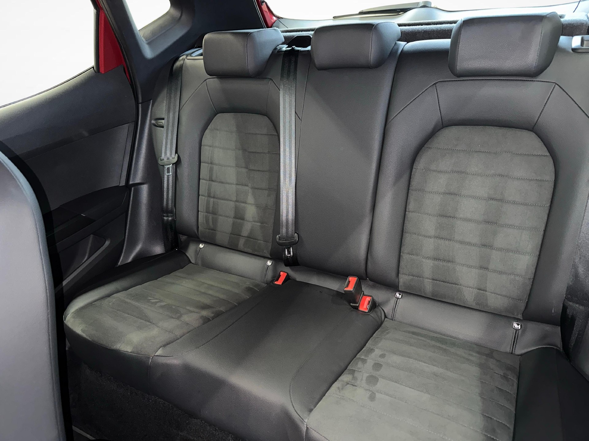SEAT Arona 1.0 TSI 110 Hola FR DSG-image-11