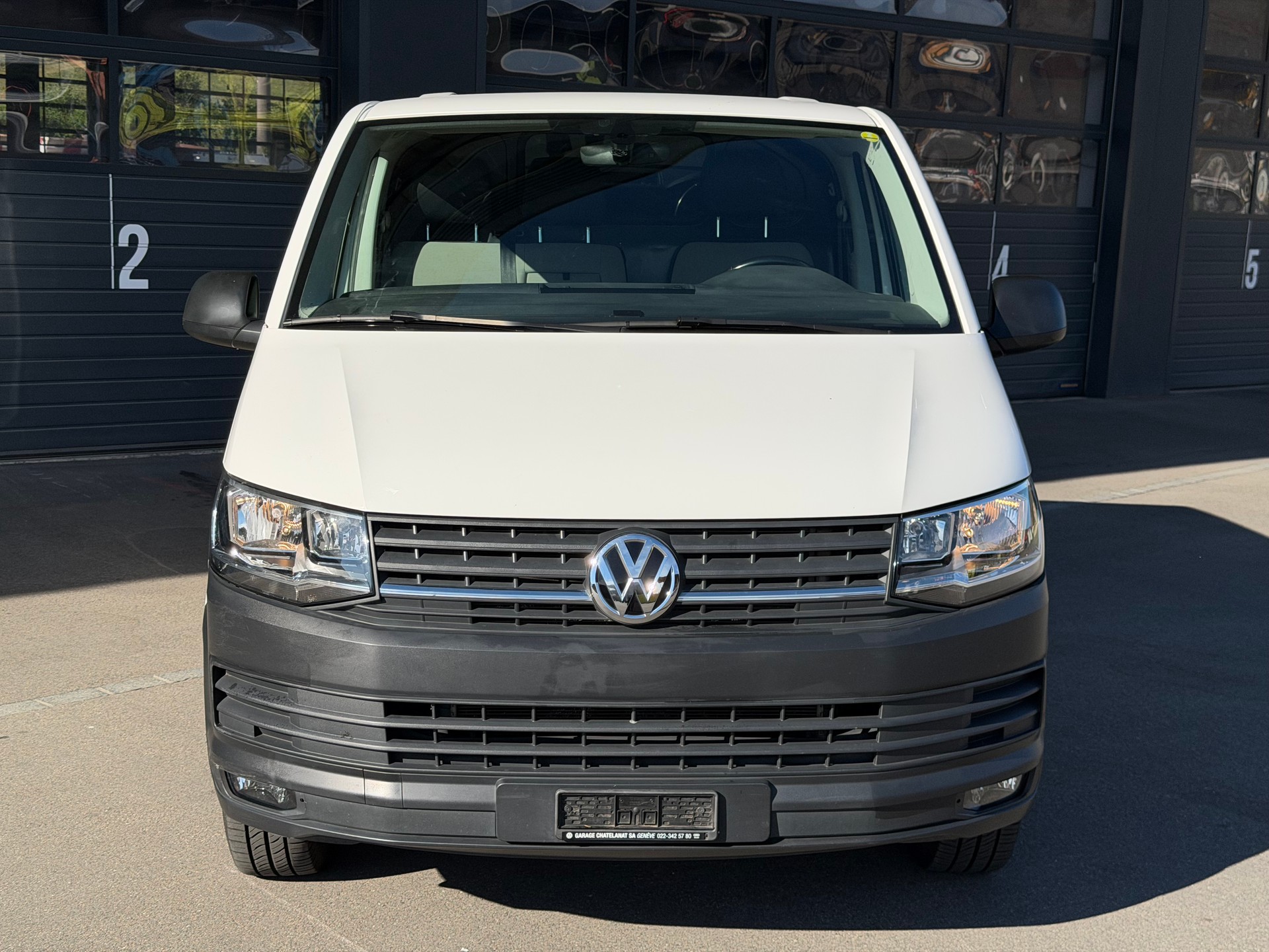 VW T6 2.0 TDI DSG | Frisch ab MFK | Frisch ab Service | Navi | Parksensoren | Klima | Dachträger-image-1
