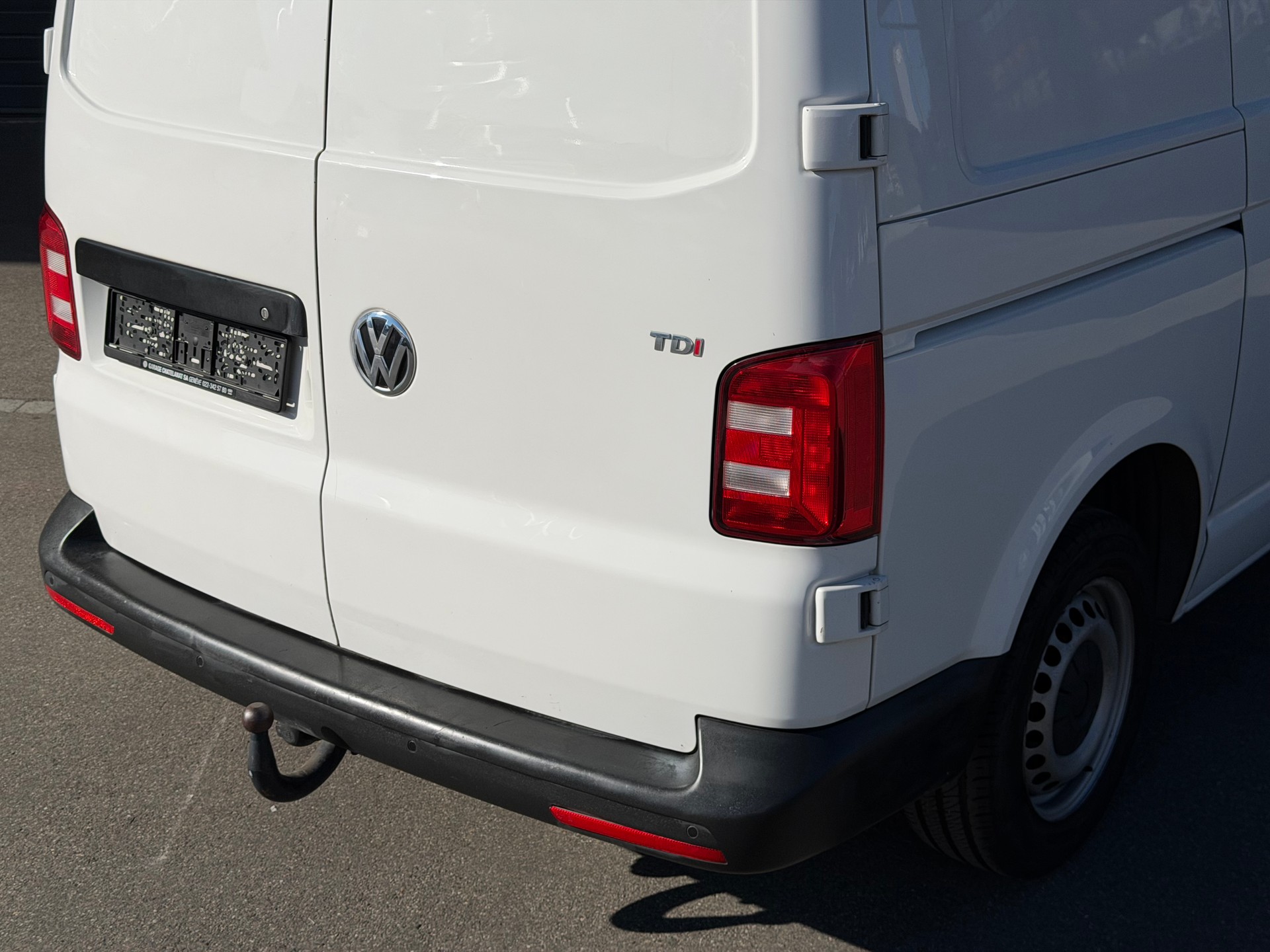 VW T6 2.0 TDI DSG | Frisch ab MFK | Frisch ab Service | Navi | Parksensoren | Klima | Dachträger-image-15