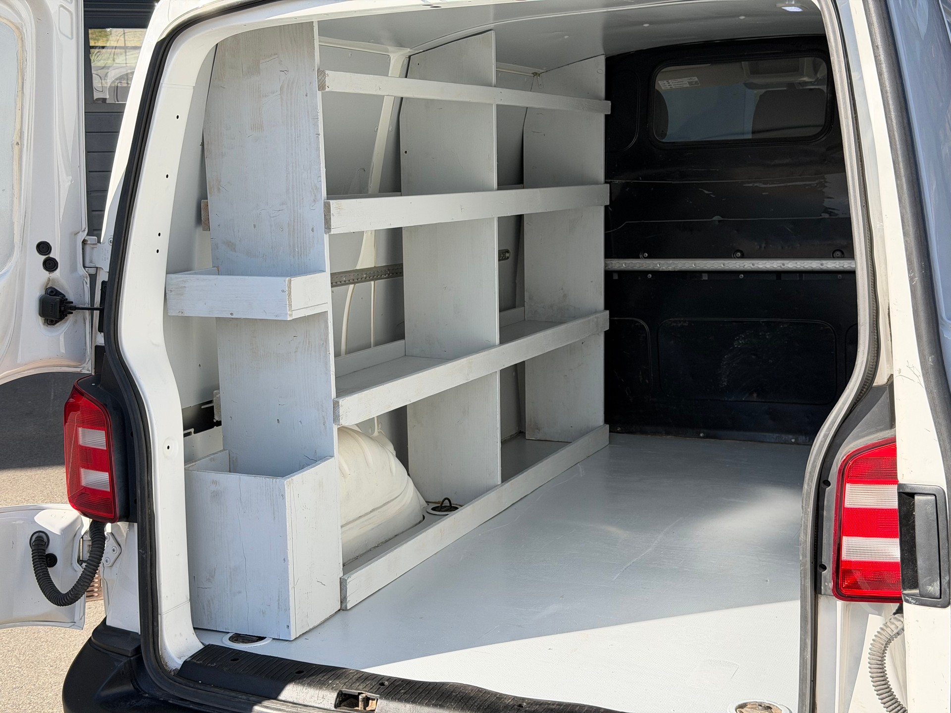VW T6 2.0 TDI DSG | Frisch ab MFK | Frisch ab Service | Navi | Parksensoren | Klima | Dachträger-image-10