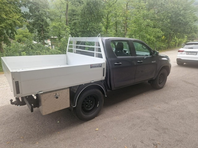 TOYOTA Hilux 2.4D-4D Comfort Double Cab 4x4 - Ponte Fisso in Alluminio "NUOVO" -Gancio Traino KG. 3500-image-4