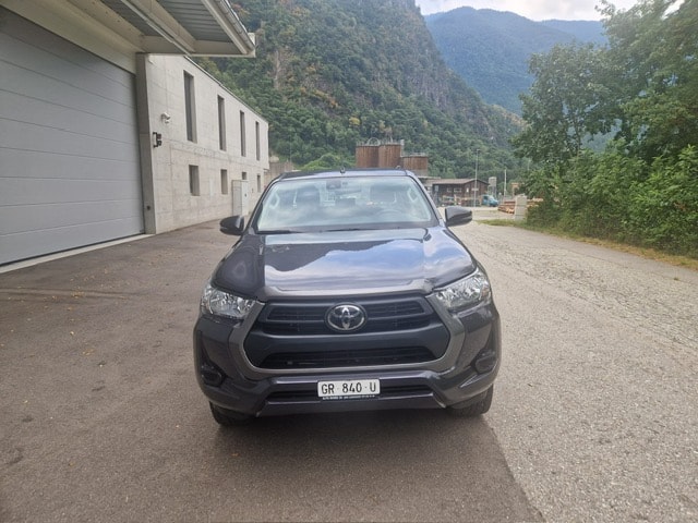 TOYOTA Hilux 2.4D-4D Comfort Double Cab 4x4 - Ponte Fisso in Alluminio "NUOVO" -Gancio Traino KG. 3500-image-3