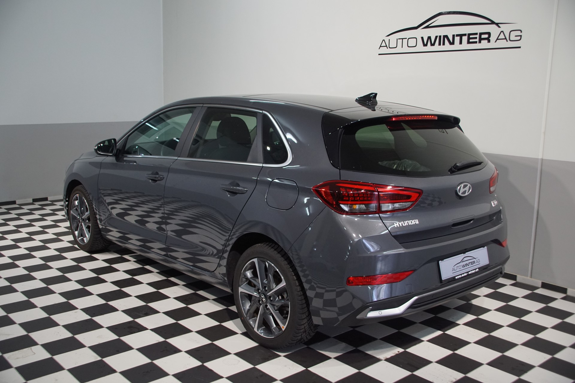 HYUNDAI i30 1.5 T-GDi Vertex 48V MH DCT *swiss*-image-5