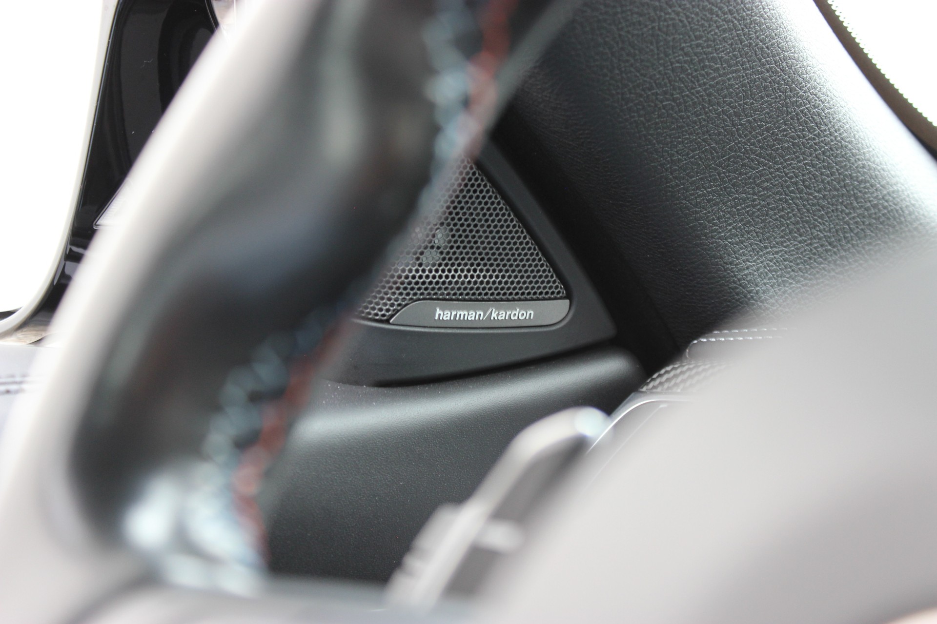 BMW M4 Cabriolet Drivelogic *M COMPETITION PAKET*-image-24