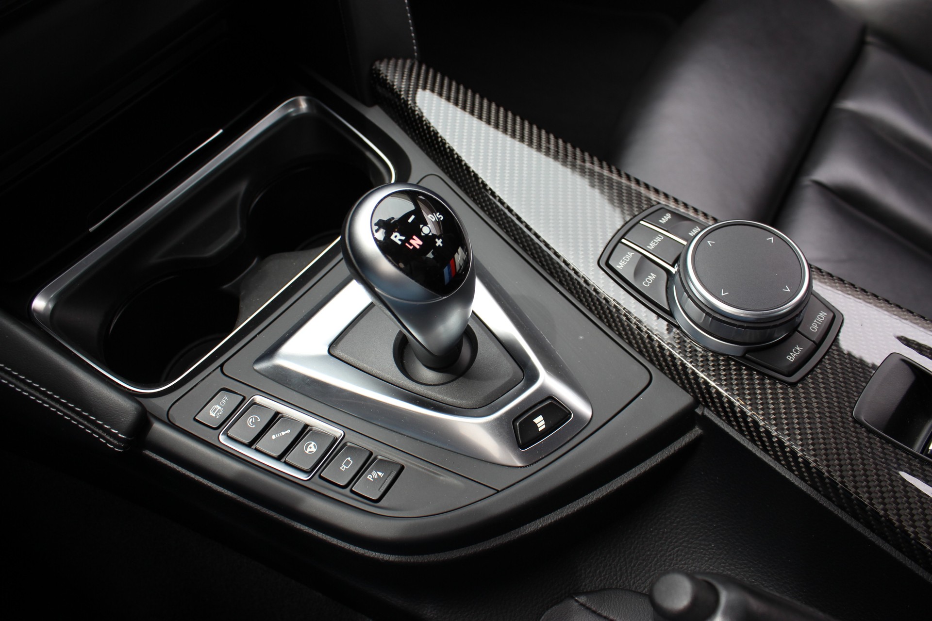 BMW M4 Cabriolet Drivelogic *M COMPETITION PAKET*-image-25