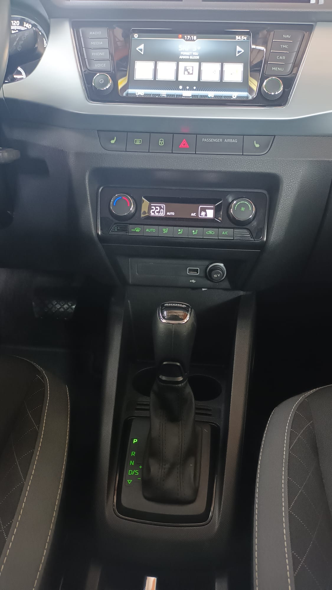 SKODA Fabia 1.0 TSI Ambition DSG-image-10