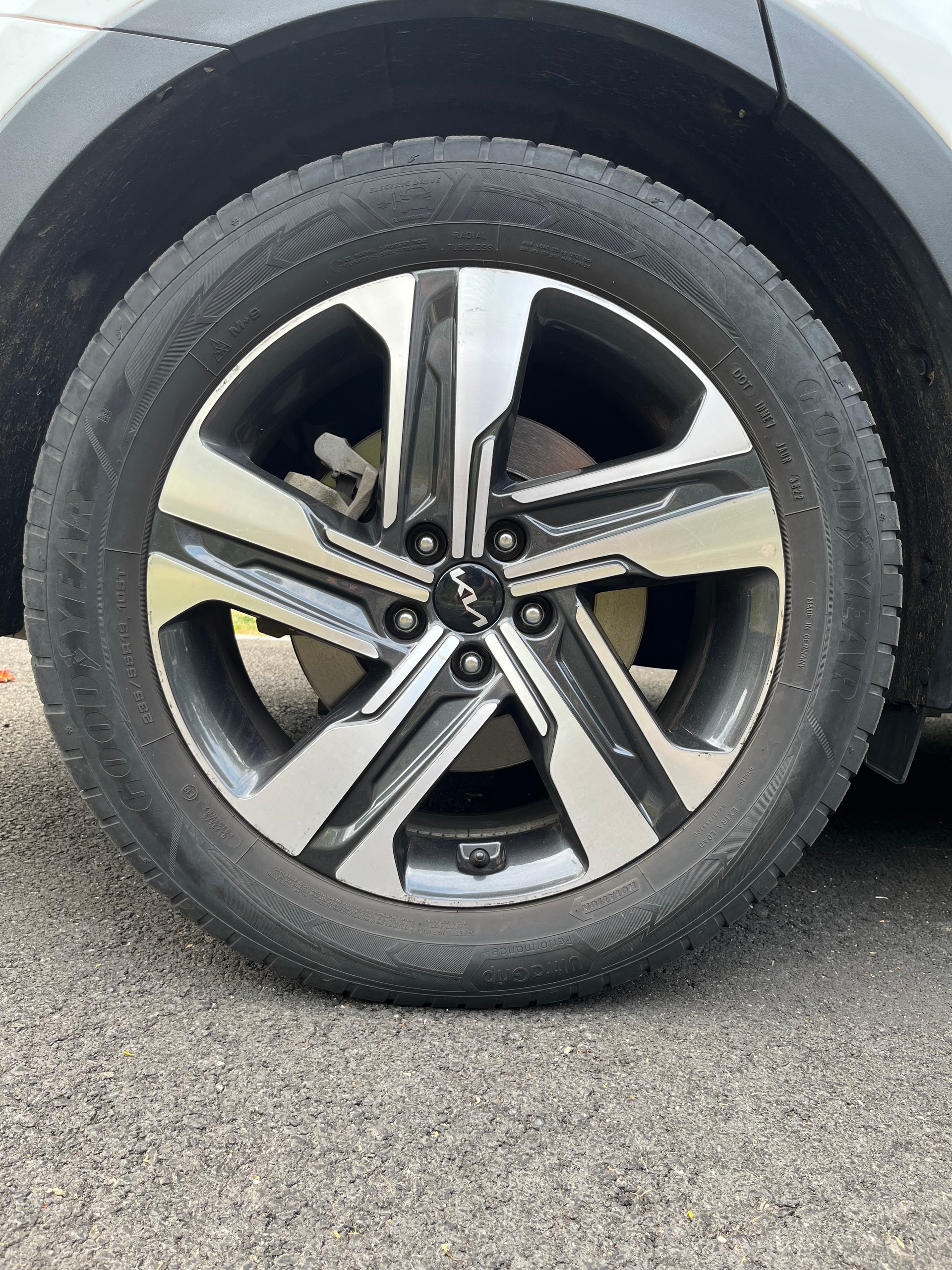 KIA 1.6 T-GDi Plug-in Hybrid 7P-image-5