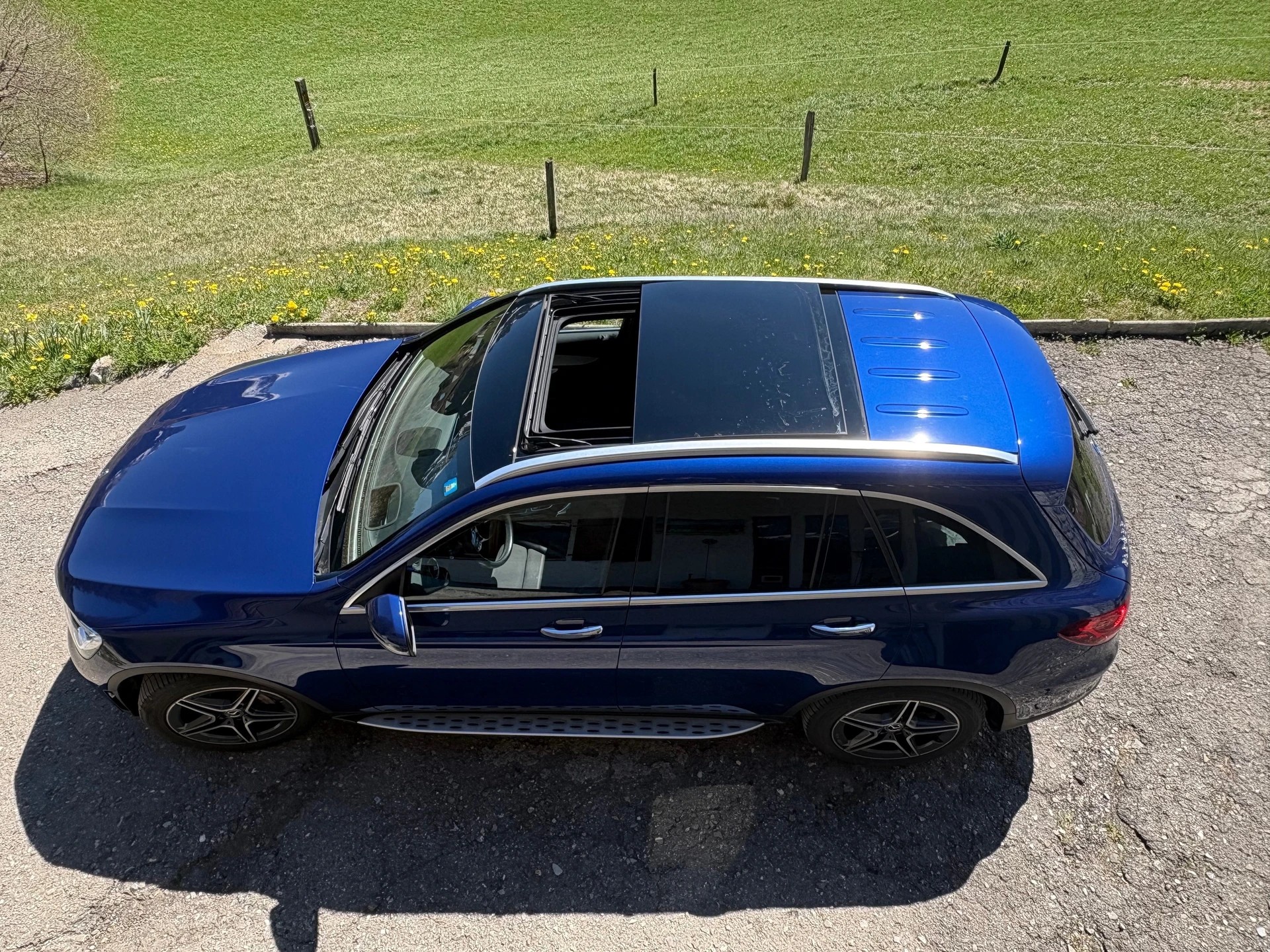 MERCEDES-BENZ GLC 300 AMG Line 4Matic 9G-Tronic-image-2