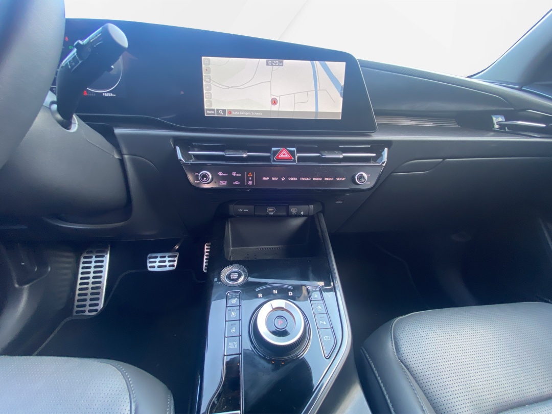 KIA Niro 1.6GDi Hybrid Style DCT-image-13