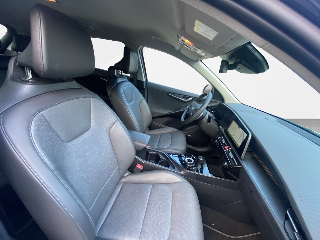 KIA Niro 1.6GDi Hybrid Style DCT-image-11