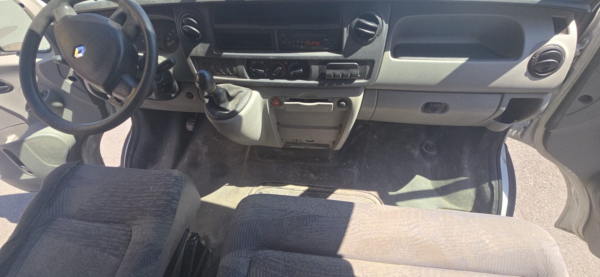 RENAULT Master T35 2.5dCi 2CCL13U-image-8