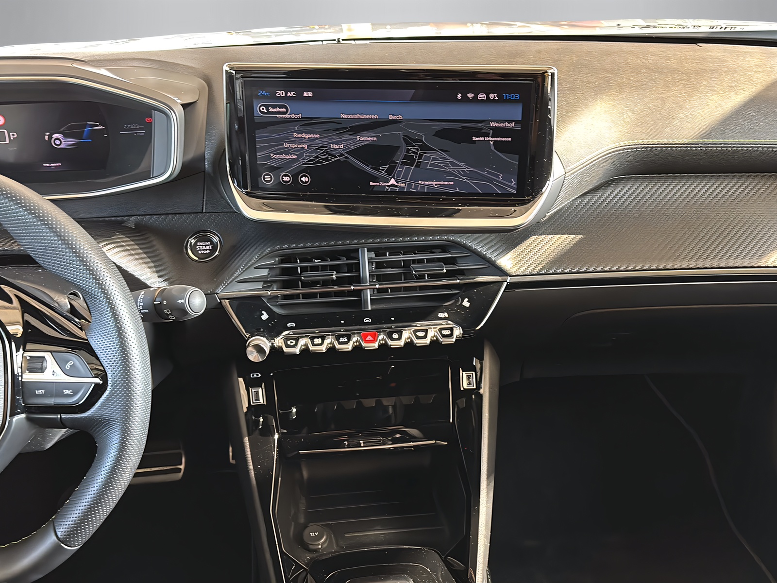 PEUGEOT 2008 1.2 Hybrid 145 GT-image-5