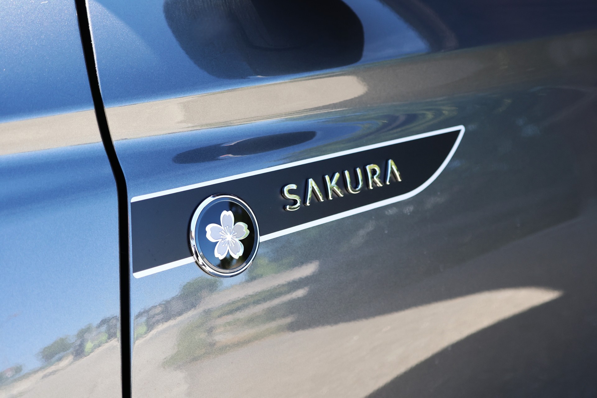 SUZUKI Swift 1.2 Sakura Top Hybrid Automat-image-14