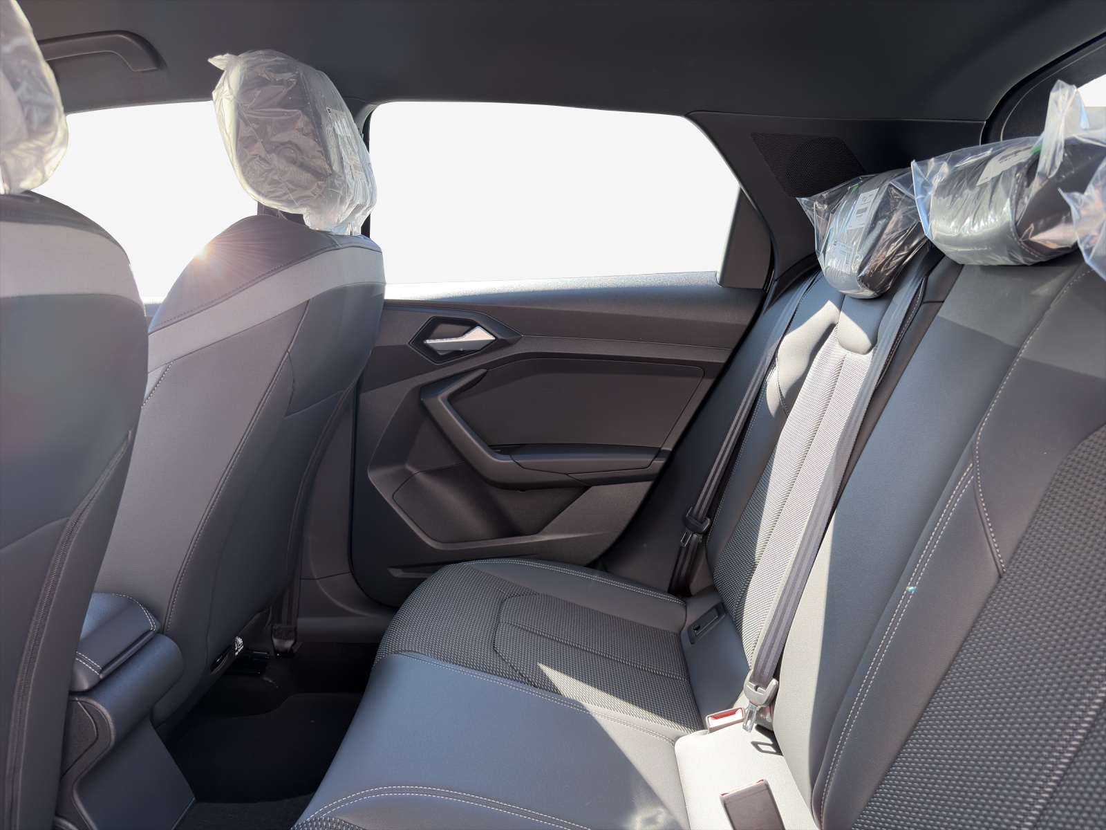AUDI A1 Sportback 30 TFSI Attraction S-tronic-image-10