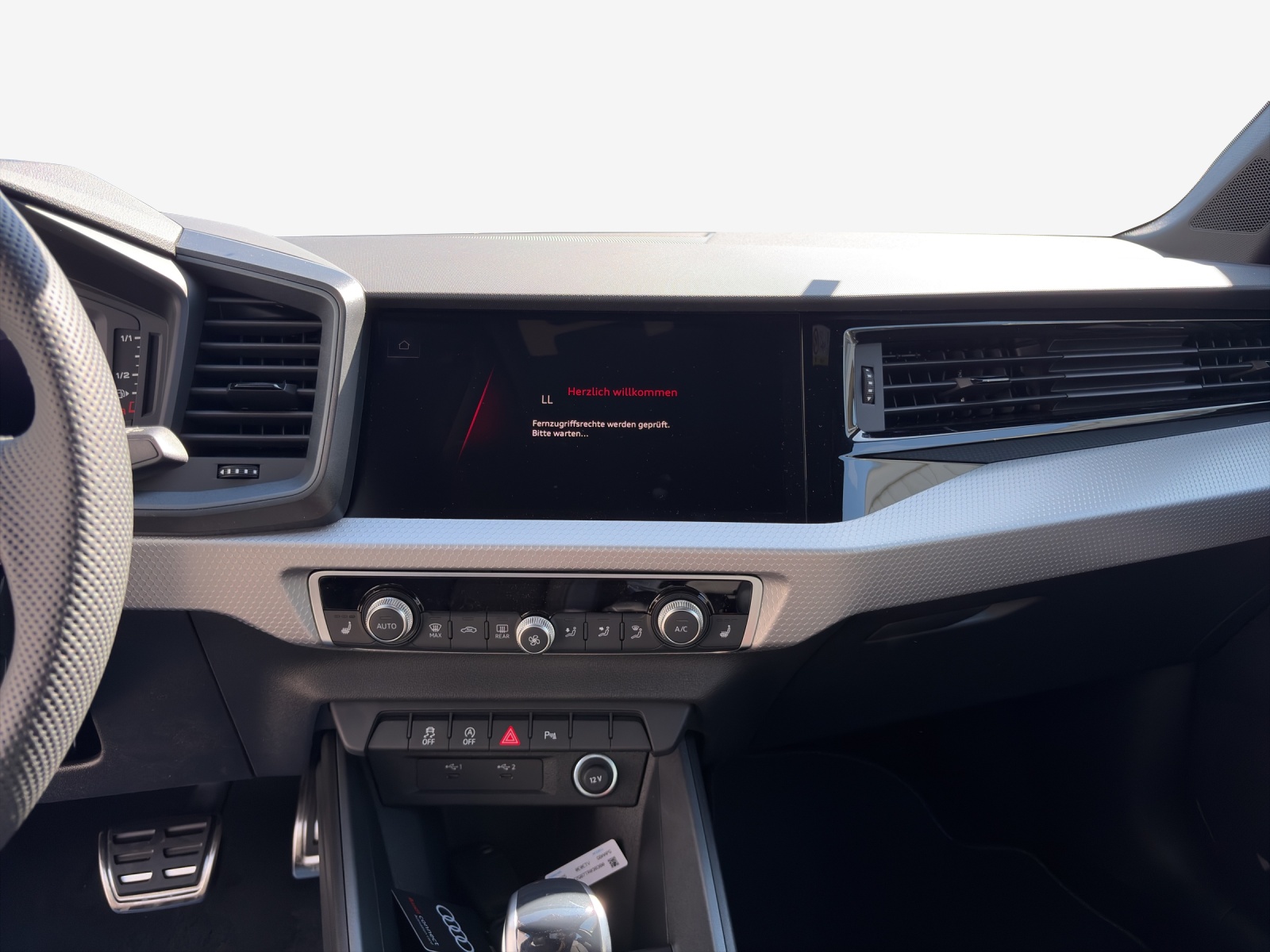 AUDI A1 Sportback 30 TFSI Attraction S-tronic-image-9