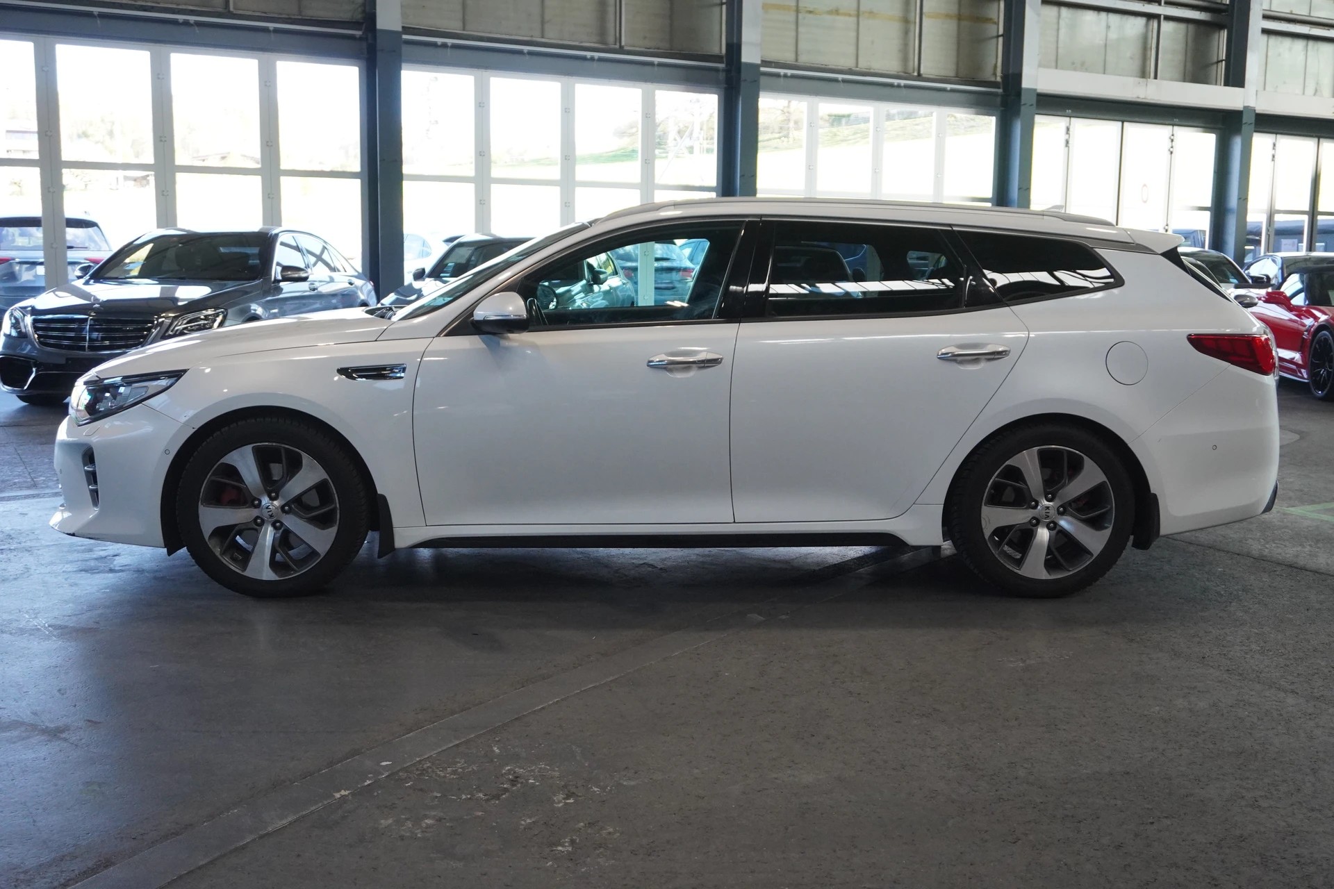 KIA Optima SW 2.0 T-GDI Style GT Automat-showroom-element-1