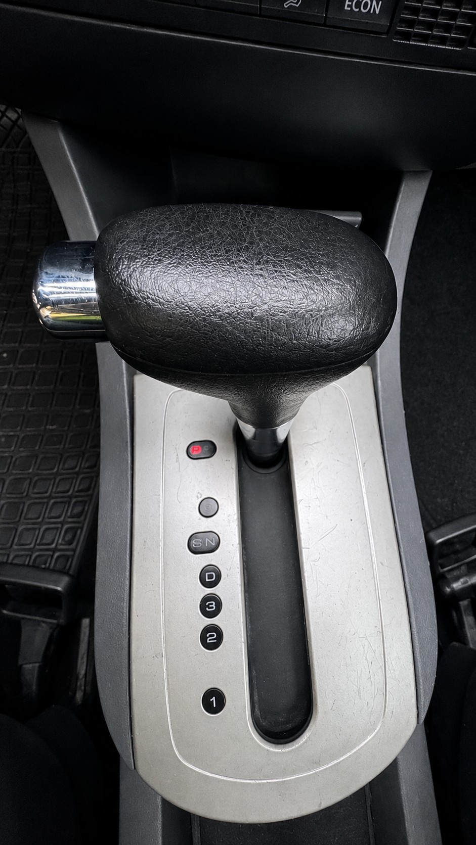 SEAT IBIZA-image-7