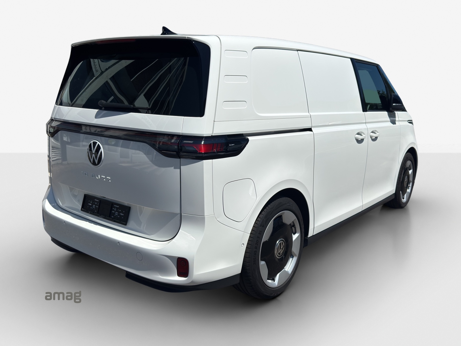 VW ID. Buzz Cargo Pro 4Motion-image-4