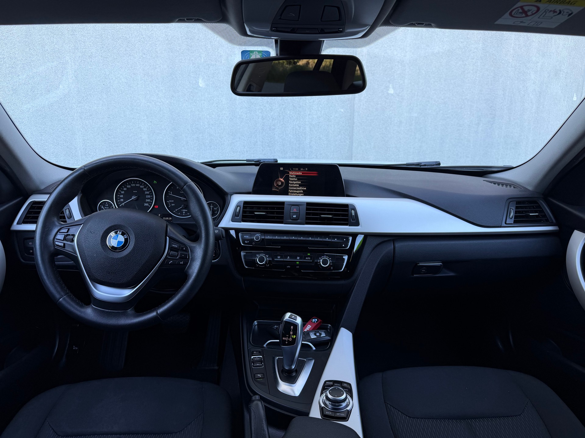 BMW 316d Touring Business Steptronic-image-6