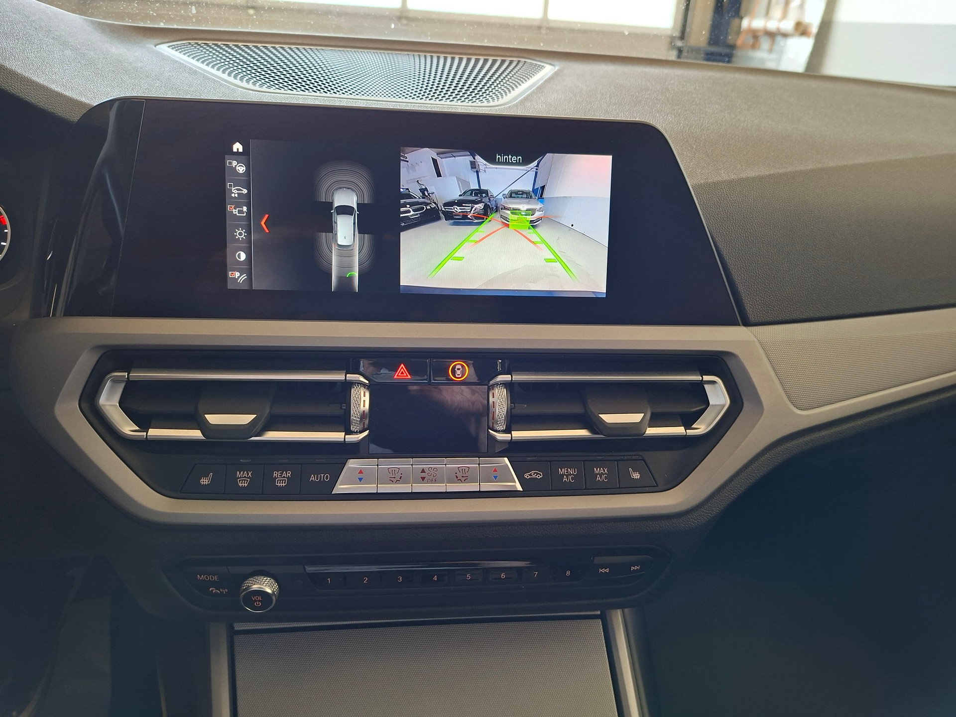 BMW 320d xDrive Touring Steptronic-image-10