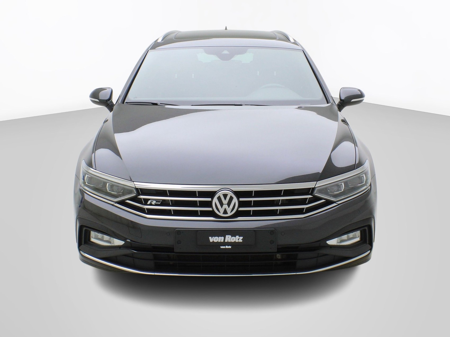 VW Passat Variant 2.0 TDI DSG R-Line 4Motion-image-4