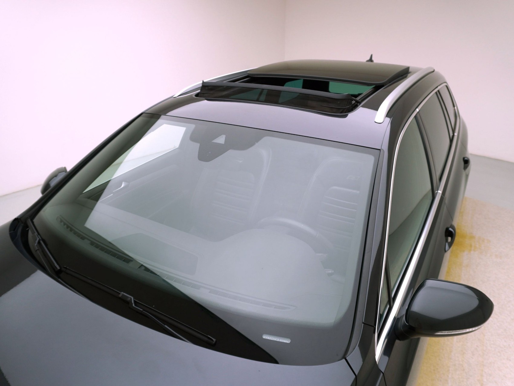VW Passat Variant 2.0 TDI DSG R-Line 4Motion-image-6