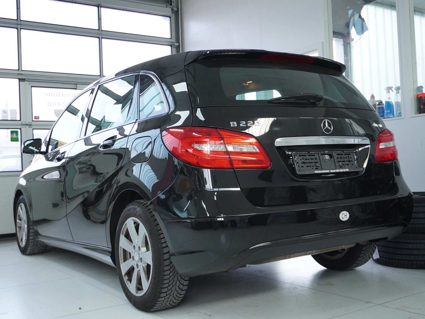 MERCEDES-BENZ B 220 4Matic 7G-DCT-image-1