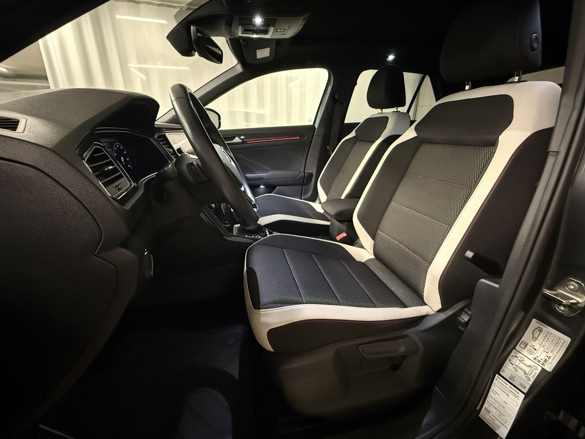 VW T-Roc 1.5 TSI EVO Sport DSG 4Motion-image-7