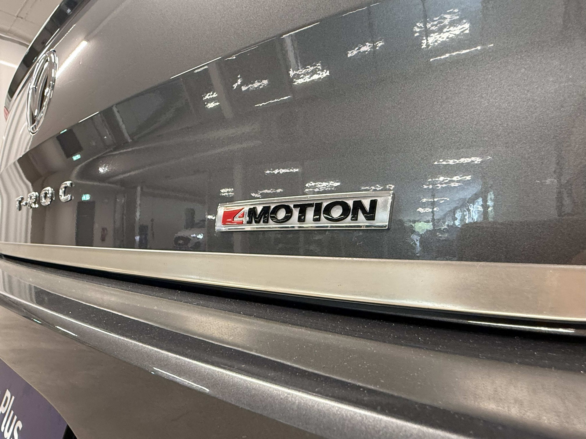 VW T-Roc 1.5 TSI EVO Sport DSG 4Motion-image-12