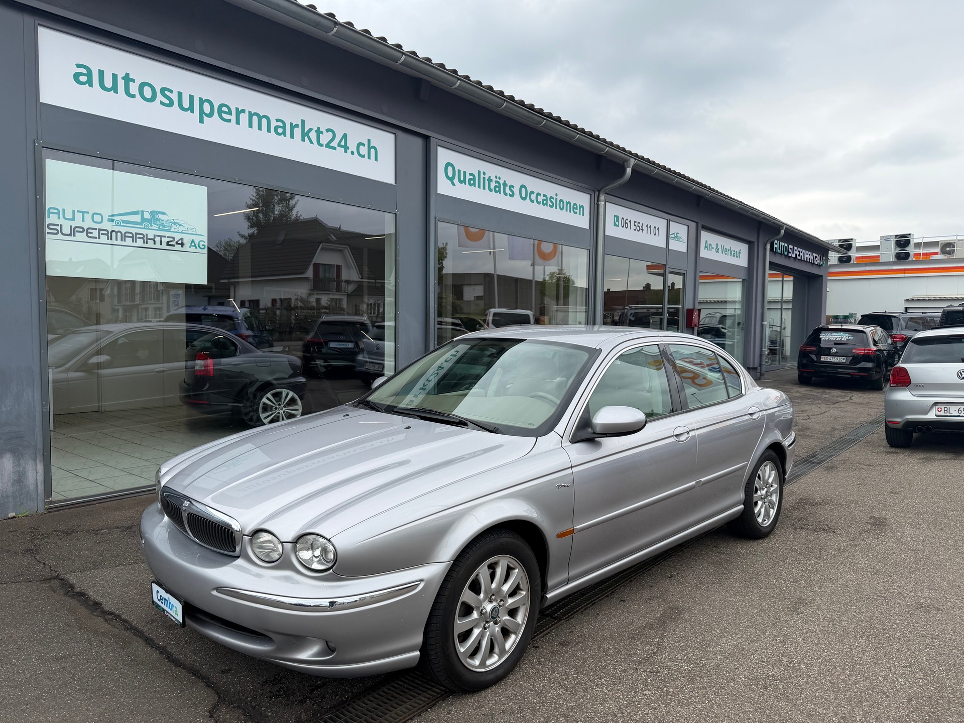 JAGUAR X-Type 2.5 V6 Traction4-image-0