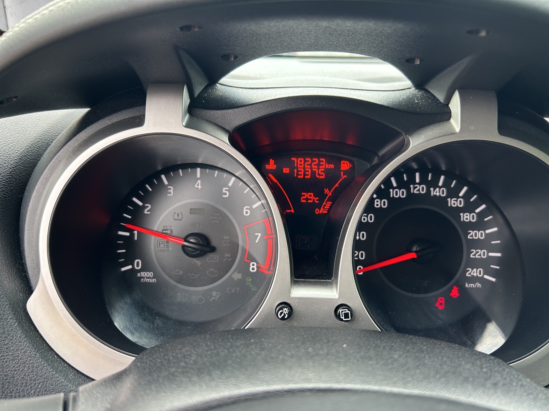 NISSAN Juke 1.6 DIG-T N-Connecta 4x4 Xtronic M-CVT-image-12