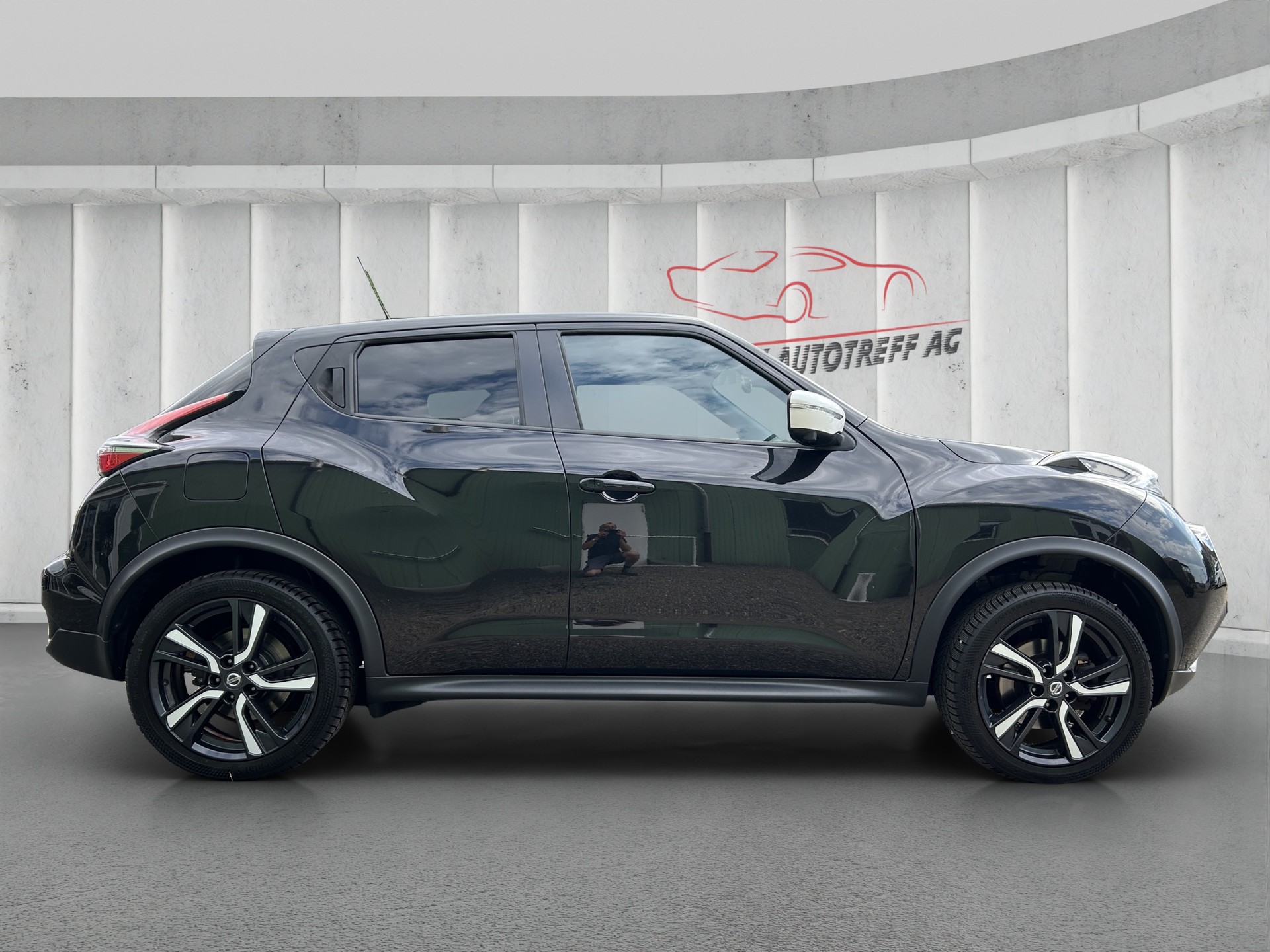 NISSAN Juke 1.6 DIG-T N-Connecta 4x4 Xtronic M-CVT-image-6