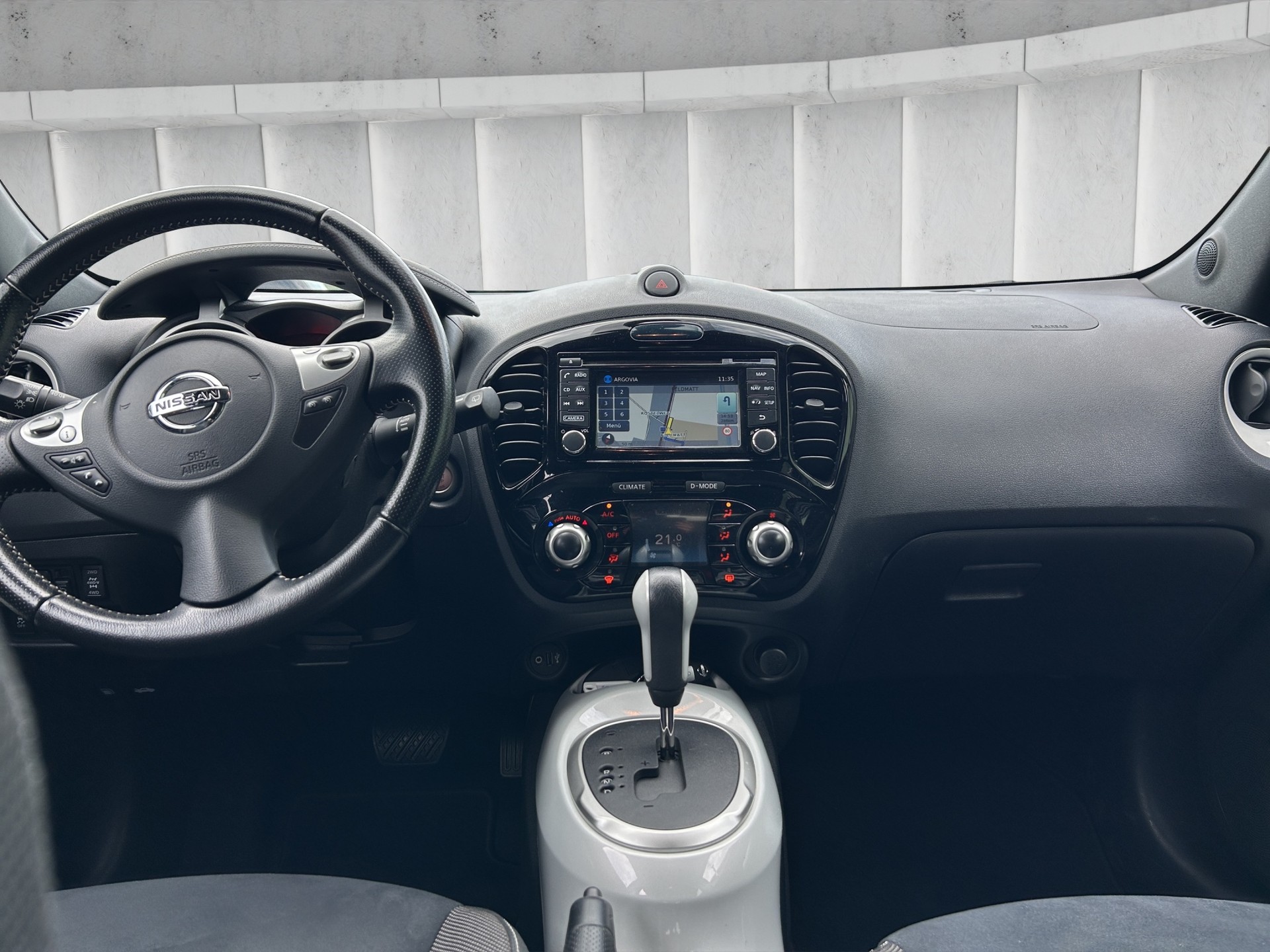 NISSAN Juke 1.6 DIG-T N-Connecta 4x4 Xtronic M-CVT-image-13