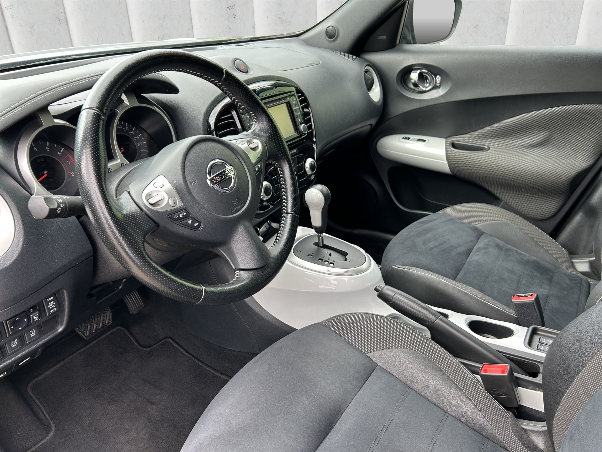 NISSAN Juke 1.6 DIG-T N-Connecta 4x4 Xtronic M-CVT-image-8