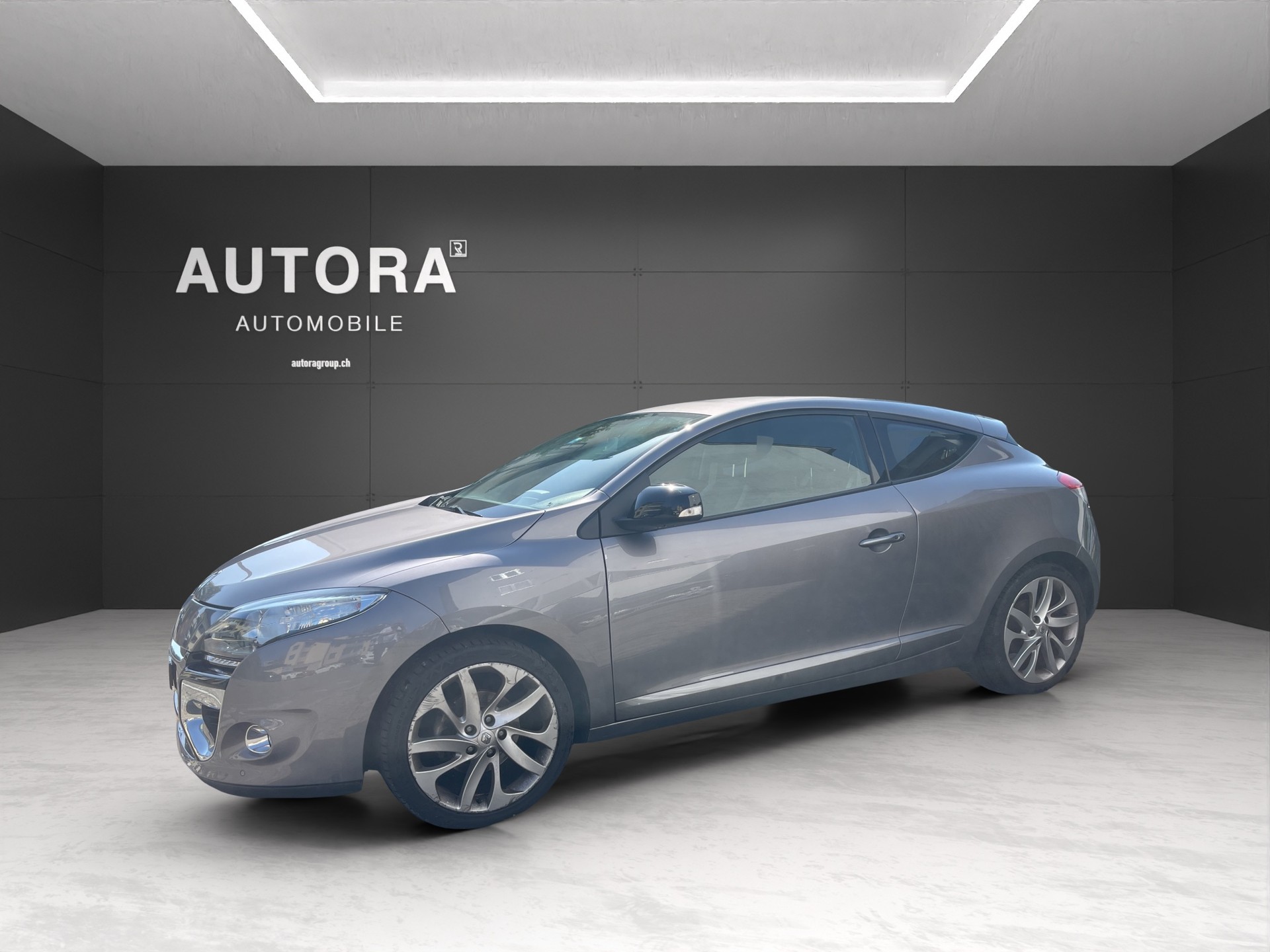 RENAULT Mégane 1.4 16V Turbo Bose-image-0