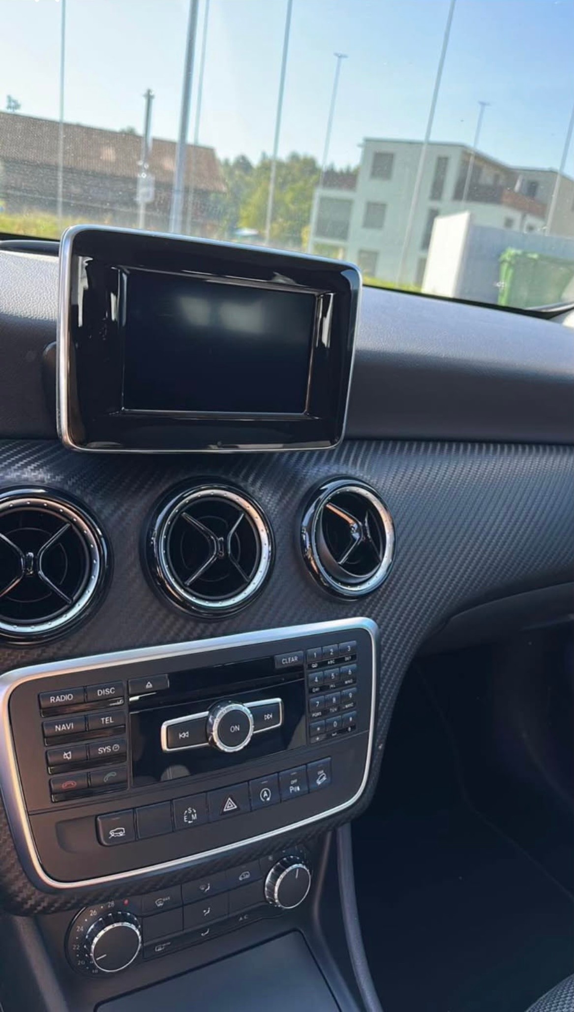 MERCEDES-BENZ GLA 200 CDI 4m-image-4