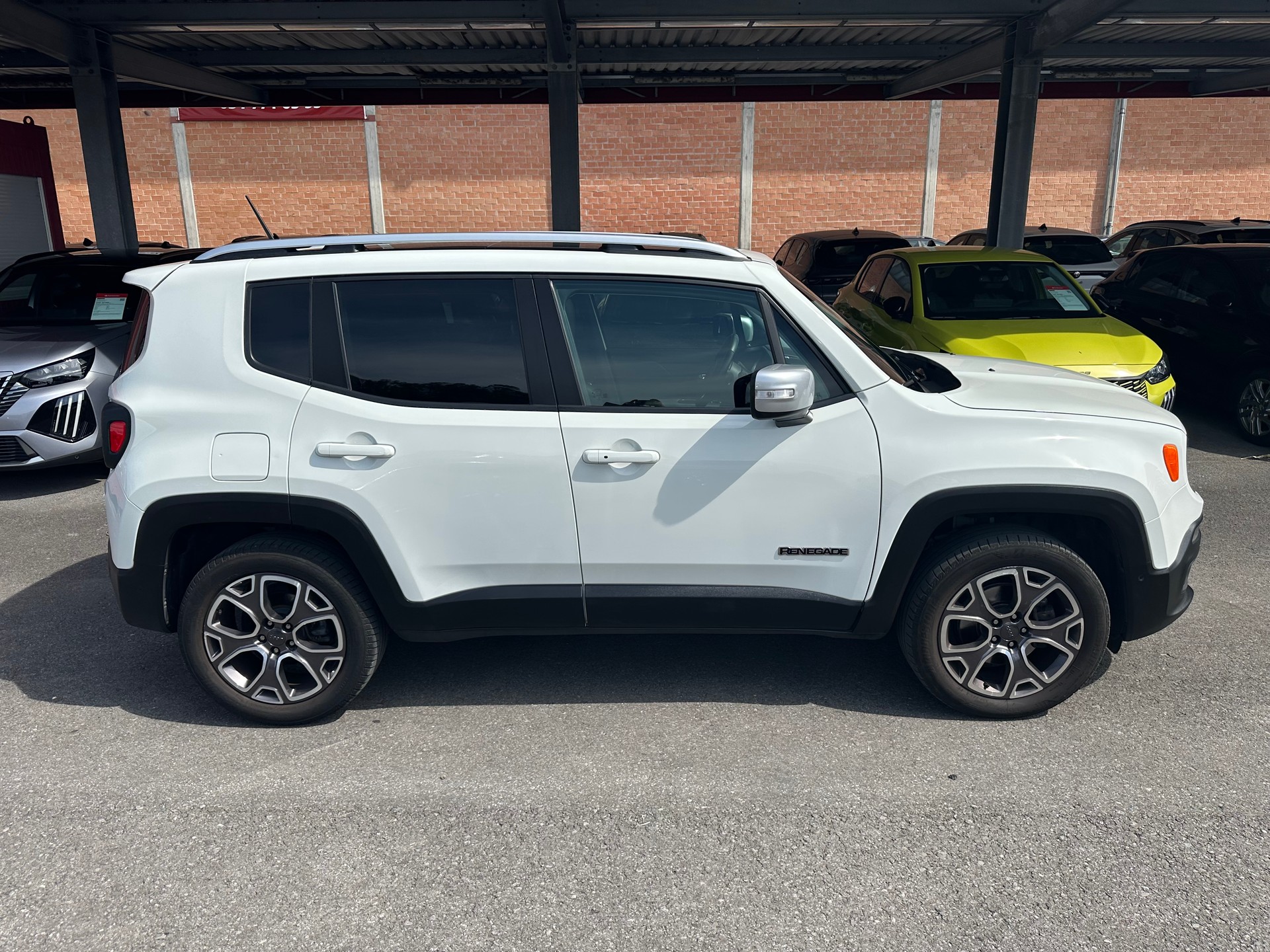 JEEP Renegade 1.4 Turbo Limited AWD-image-1