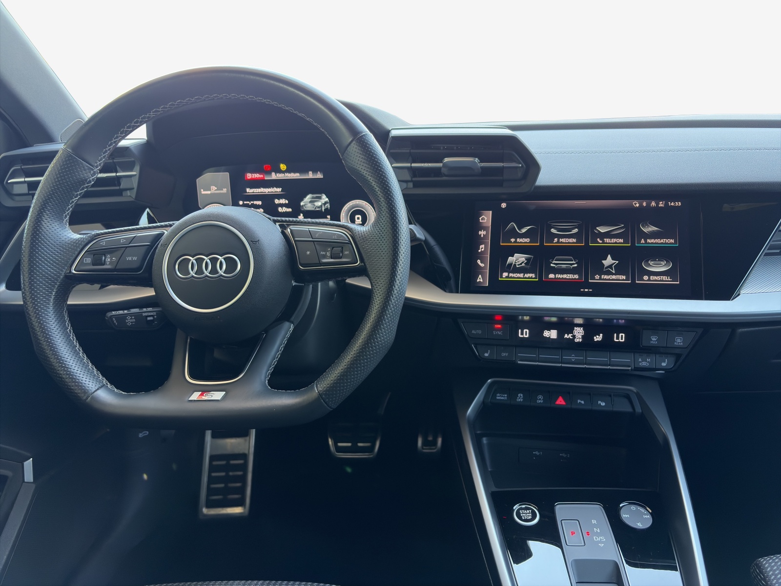 AUDI A3 Sportback 40 TFSI S line quattro S-tronic-image-8