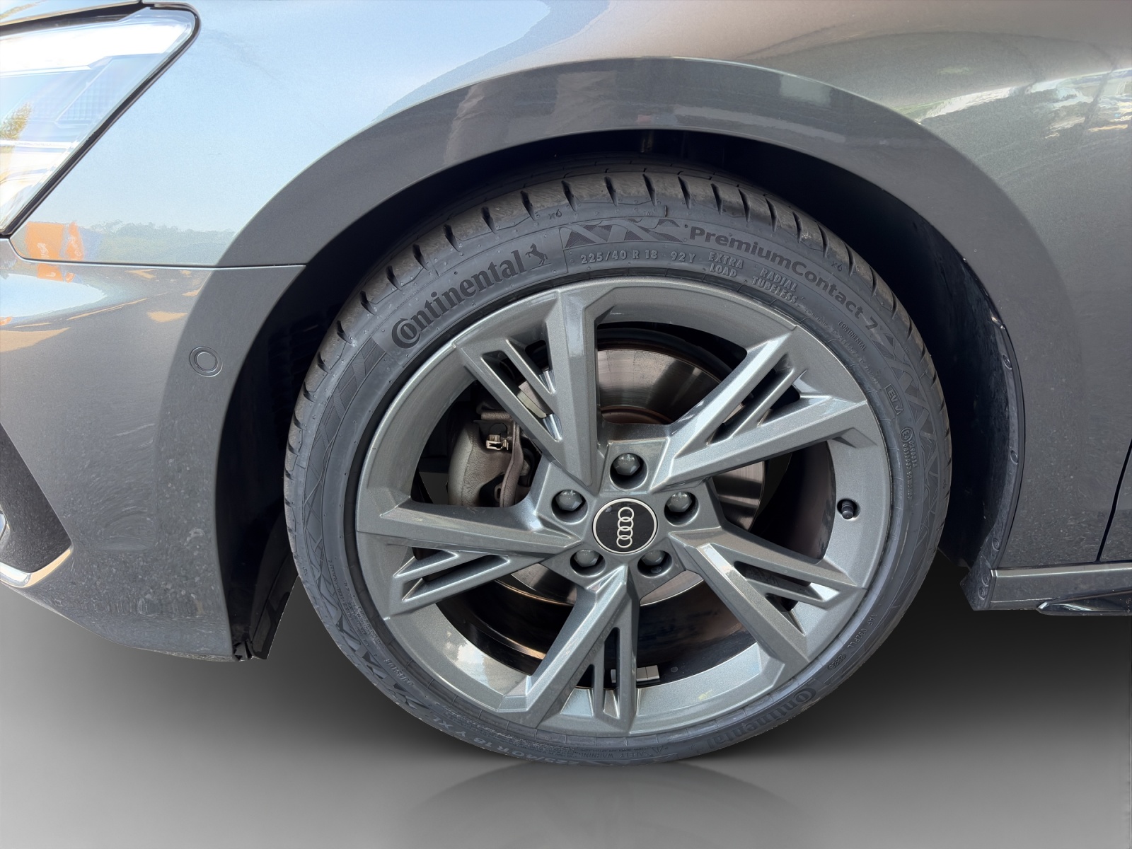 AUDI A3 Sportback 40 TFSI S line quattro S-tronic-image-13