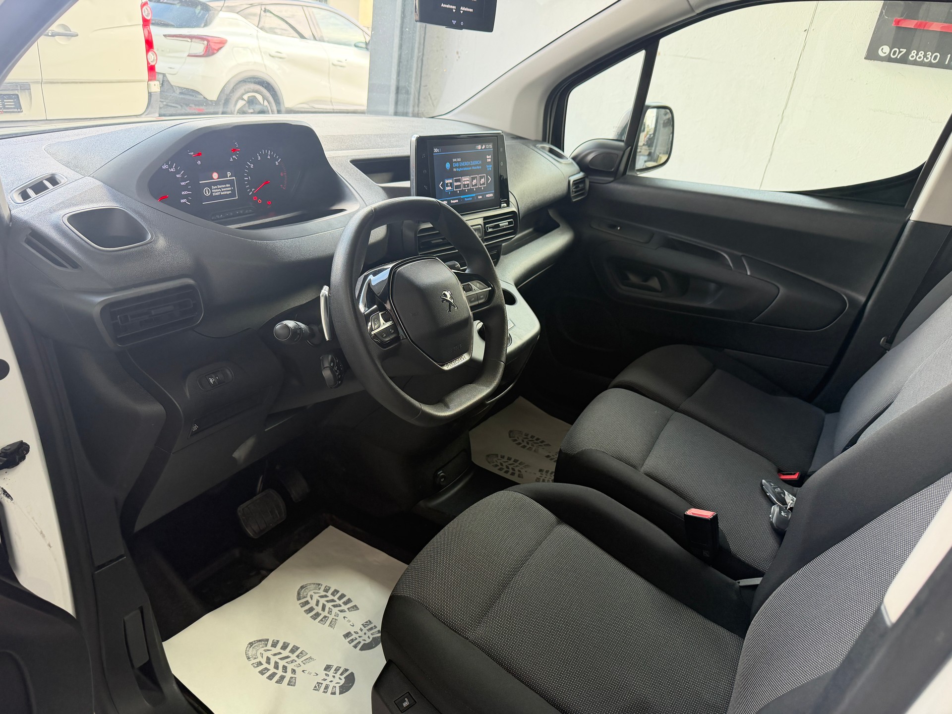 PEUGEOT Partner 1.5 Blue HDi s/s Premium Long EAT8 1000kg-image-5