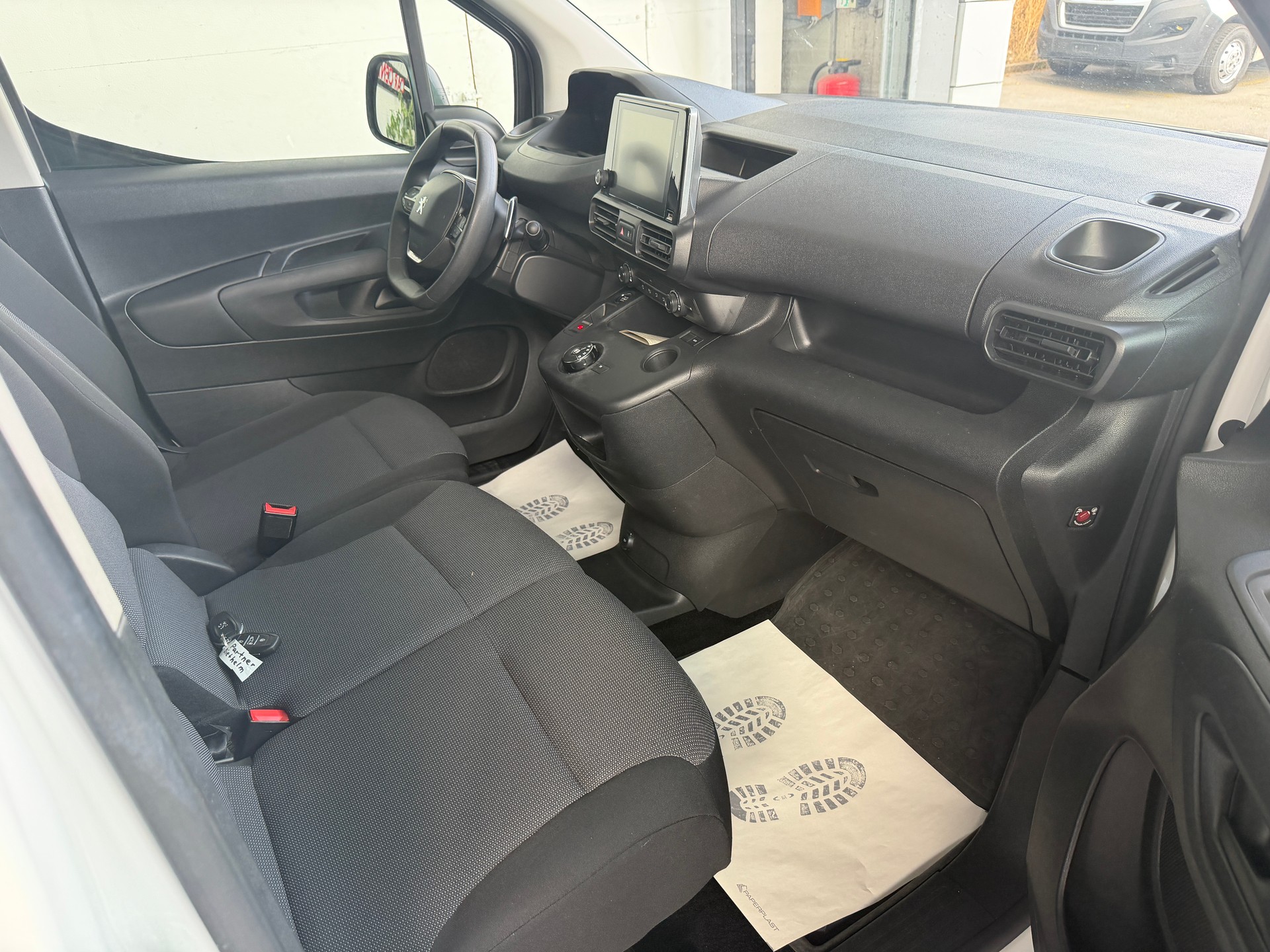 PEUGEOT Partner 1.5 Blue HDi s/s Premium Long EAT8 1000kg-image-3