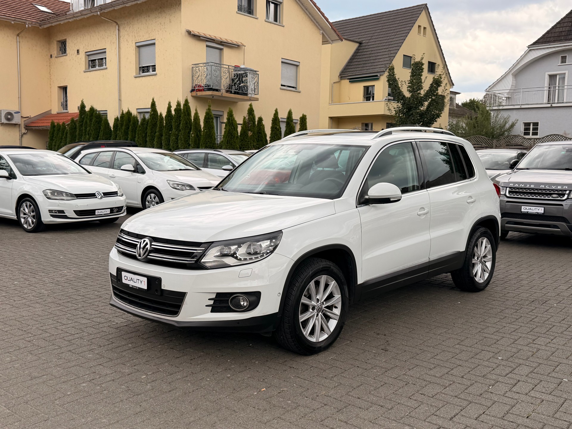 VW Tiguan 2.0 TSI Sport&Style 4Motion DSG-image-2