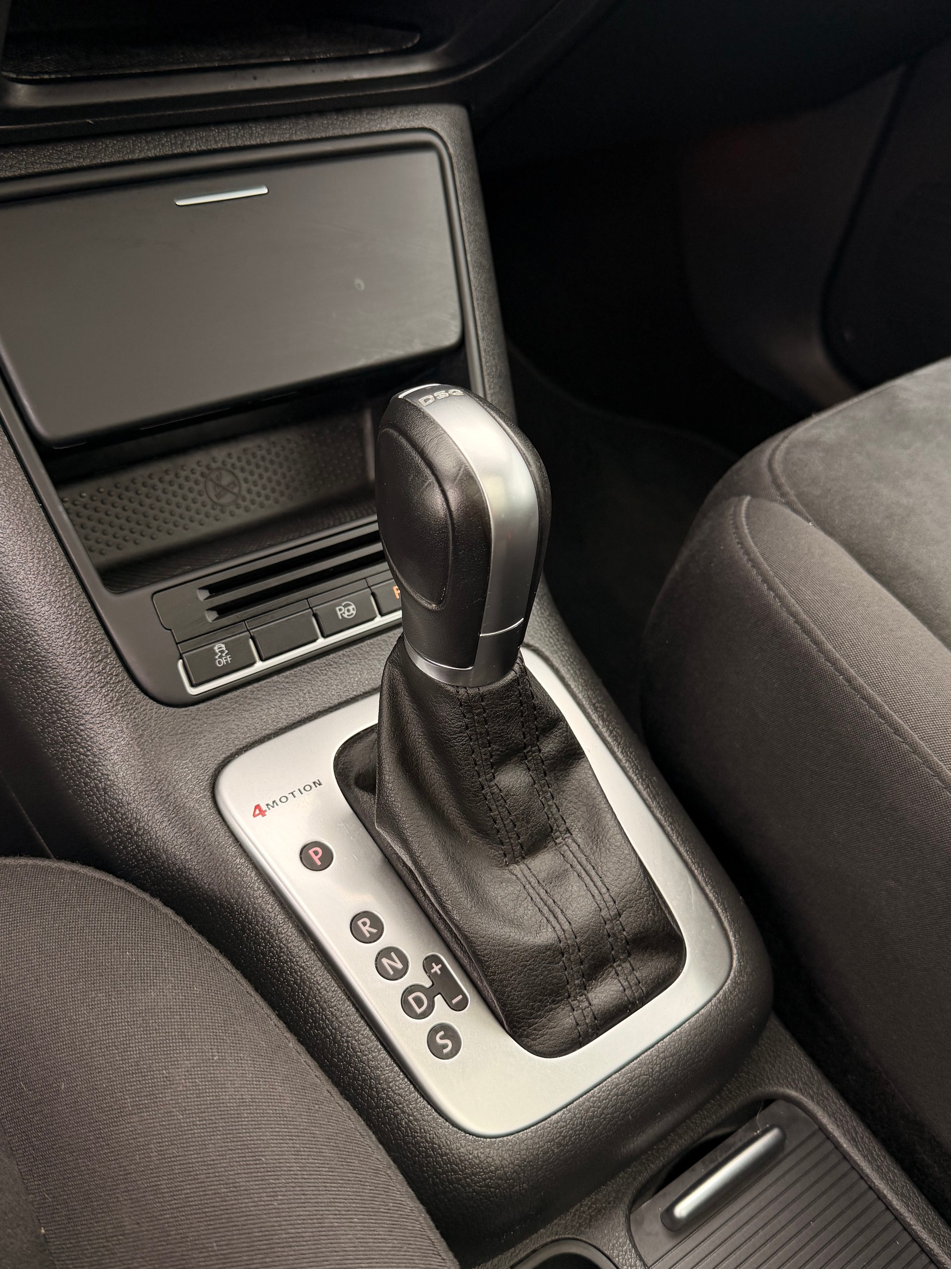 VW Tiguan 2.0 TSI Sport&Style 4Motion DSG-image-14